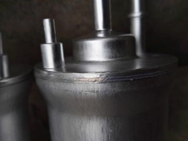 激光焊接機(jī)在發(fā)動機(jī)濾清器上的應(yīng)用