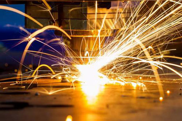 大功率激光器焊接機發(fā)展?jié)摿薮? /></p>
<p class=