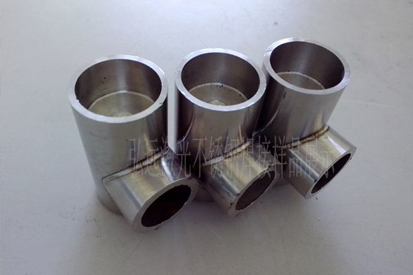 我們用激光焊接機(jī)焊接不銹鋼材料的優(yōu)勢(shì)有哪些呢？