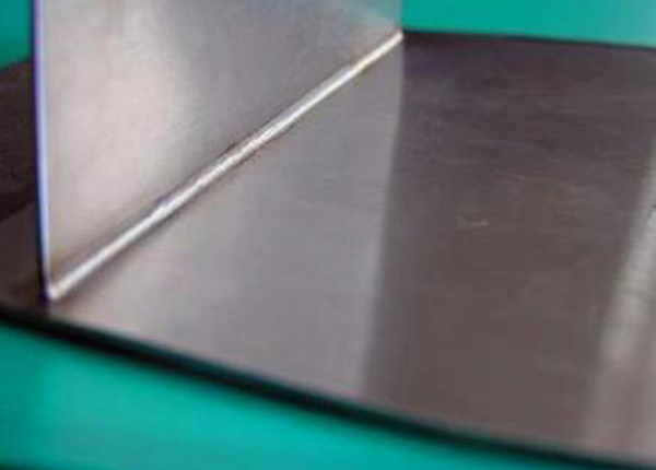 光纖激光焊接機(jī)在現(xiàn)在的焊接領(lǐng)域是什么樣的地位？